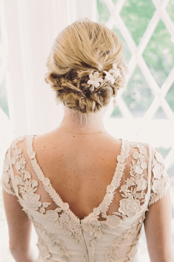 Image Via: The Knot file-1965569